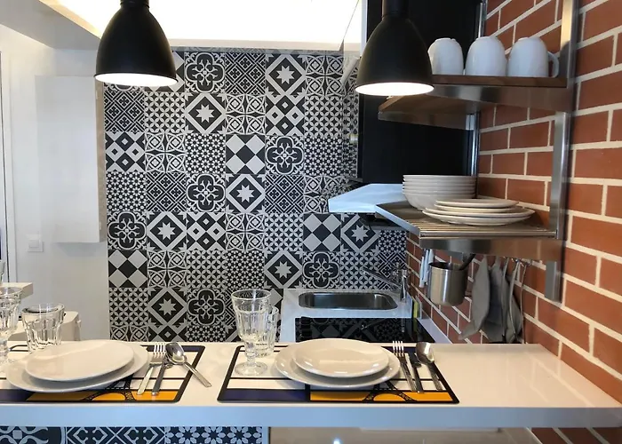 Appartement Hainaut Paris XIXème- Tout Equipé!, Francia