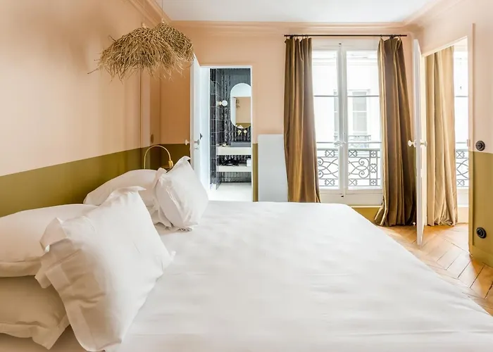 Habitat Parisien - 2Br-2Ba - Marais - Centre Pompidou Apartment, France