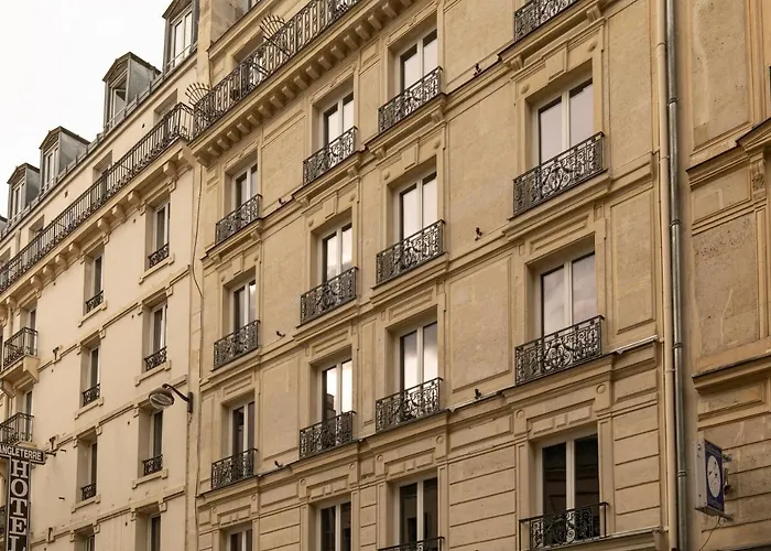 Maison Barbès Parigi, Francia