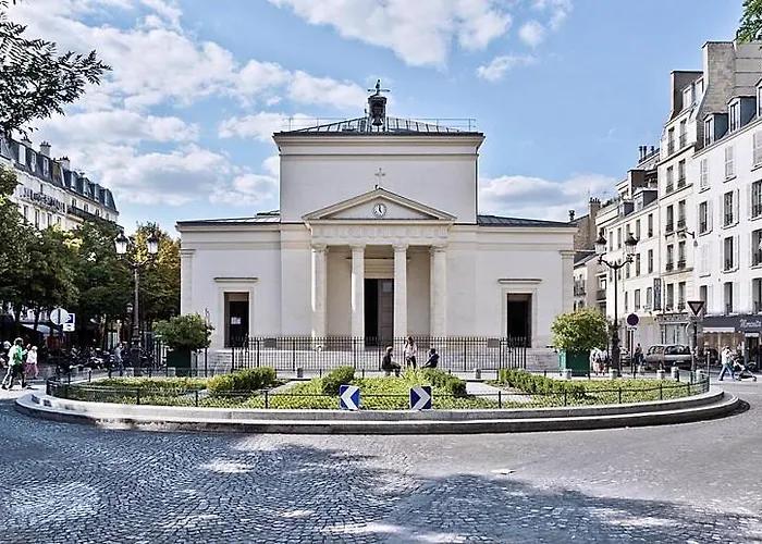 Charming Parisian Apartment With Air Conditioning - Climatisation & 2 Bedrooms - Batignolles Paris, France
