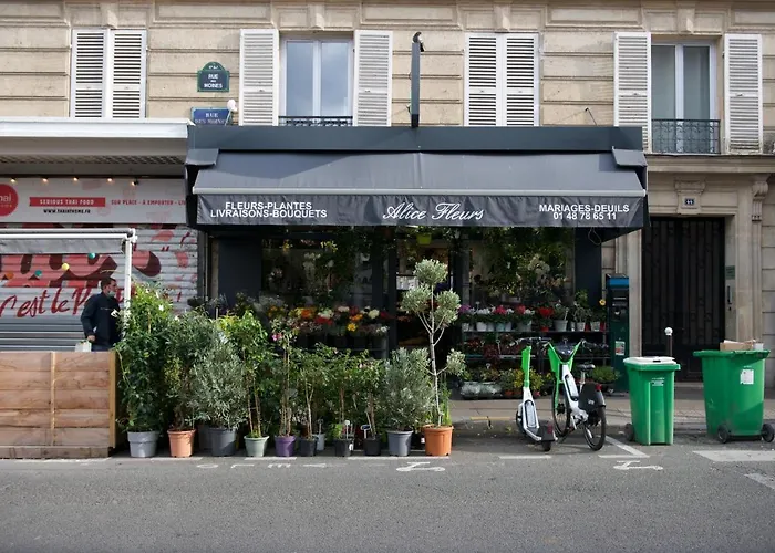 Charming Parisian Apartment With Air Conditioning - Climatisation & 2 Bedrooms - Batignolles Paris, Frankreich