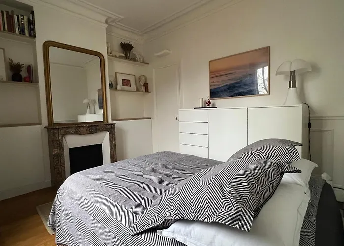 Paris Charm Suite Authentique, Quartier Latin, 2/4 Pers, Francia