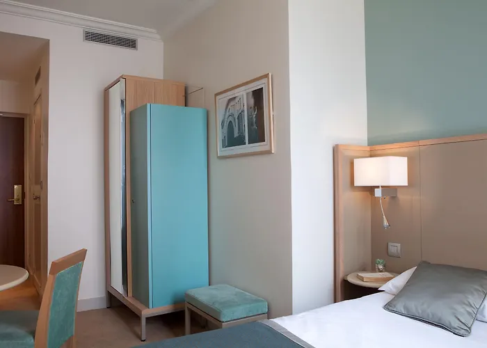 Leonardo Boutique Hotel Paris Opera, France