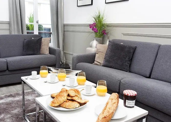 Livinparis - Luxury 3 Bedrooms Grands-Boulevards I, Francia