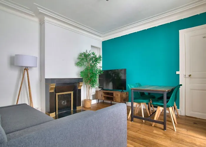 Luxurious 1 Bedroom Notre Dame De Paris Monge Free Netflix, Francia