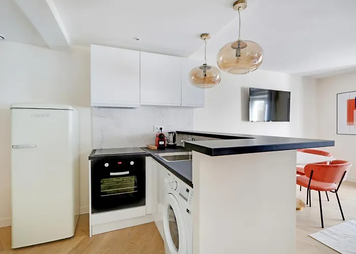 Pick A Flat'S Apartments In Saint-Lazare - Rue De Londres Paris, Frankreich