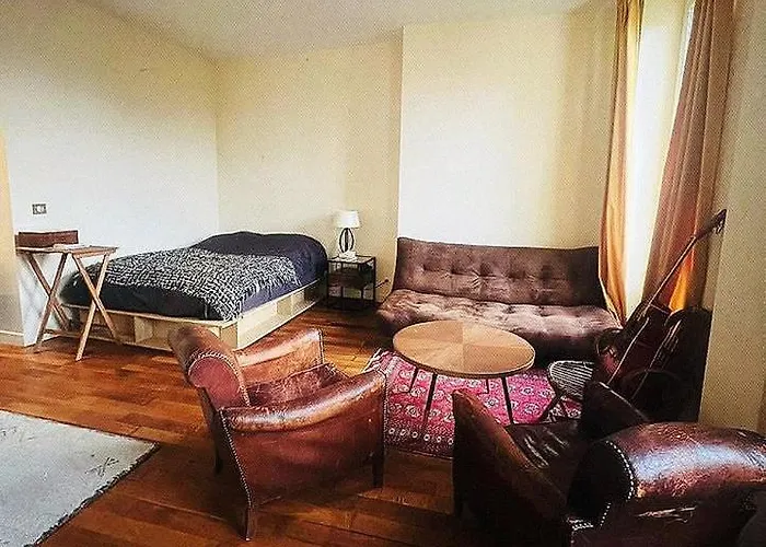 Villa Ermitage-Appartement Paris - Buttes Chaumont, Francia