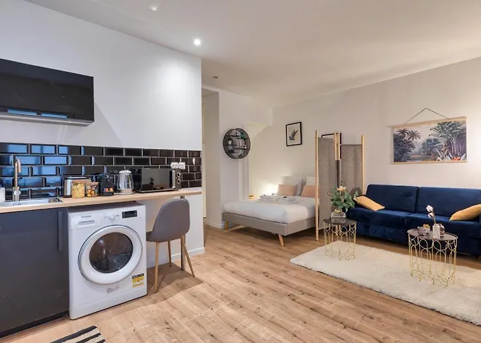 Grand Studio Au Coeur De Paris Quartier Latin, France