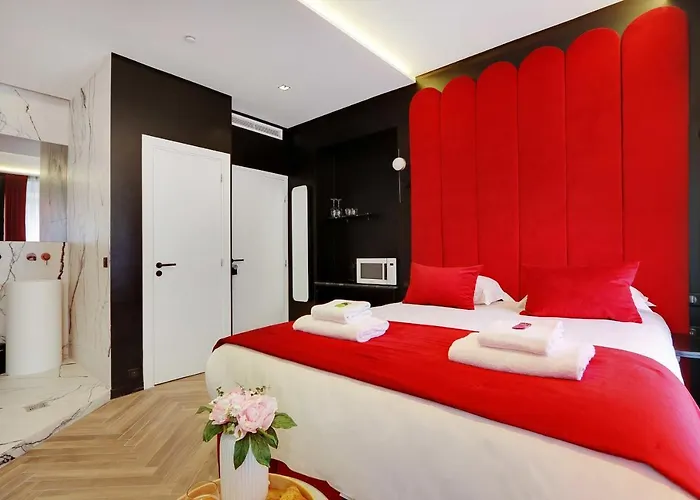 Luxurious Private Room - 2P - Les Halles Parigi, Francia