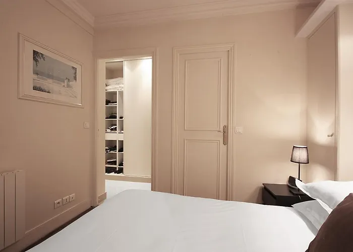 Apartament Bridgestreet St Germain Paryż, Francja
