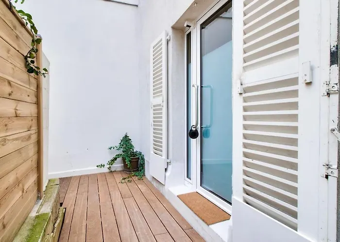 Cozy Apartement Heart Of Montmartre & Historic Parijs, Frankrijk
