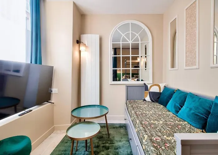 Cozy Apartement Historic Center Paris & Montmartre, Frankrijk