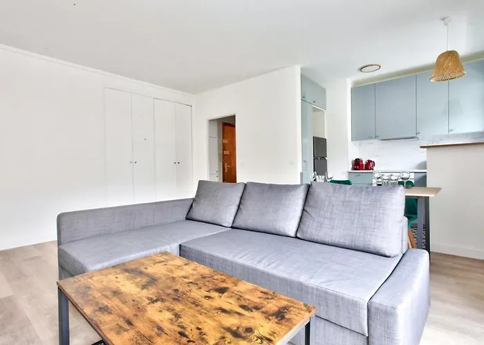 Appartement Quartier Pantheon Free Netflix Parijs, Frankrijk