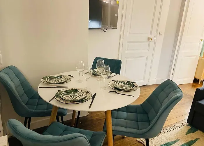 Mgic Apartment 4P Montmartre Paryż, Francja