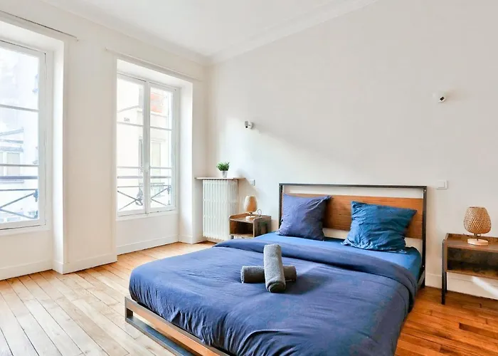 Arc De Triomphe Superbe Appartement Paris Free Netflix, France
