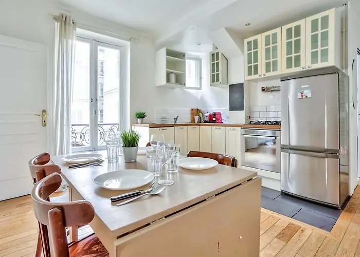 Appartement Quartier Pigalle Free Netflix Parigi, Francia