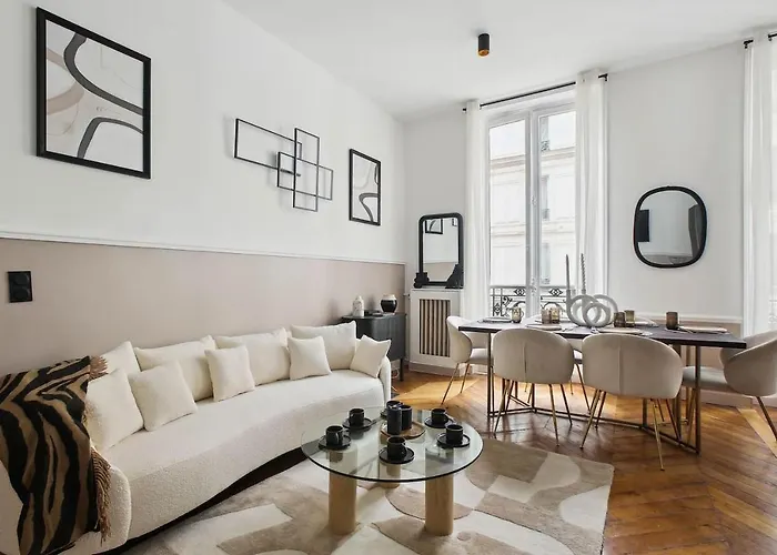 Champs Elysees Luxury 3 Bed Room باريس, فرنسا