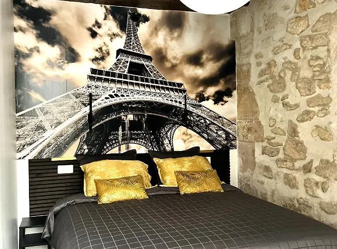 Marais Appartement 2 Chambres 2 Salles De Bain - Spa Jacuzzi ! Parigi, Francia