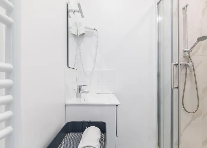 Charmant Appartement Calme Place Du Trocadero - 4P Paris, França