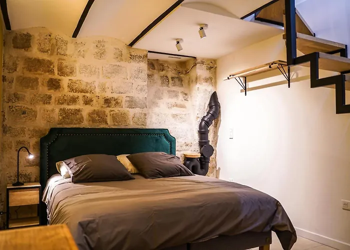 Charming Apartment Near Notre-Dame Parijs, Frankrijk