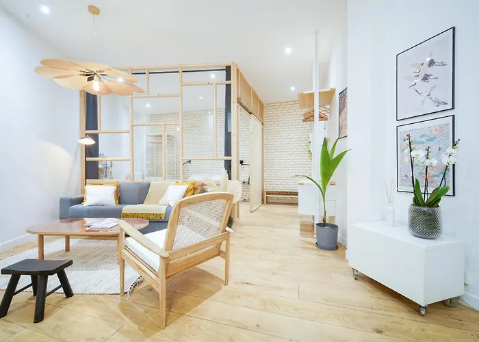 Parisuites Central Canal Saint Martin Luxe & Chic & Cosy, Frankreich