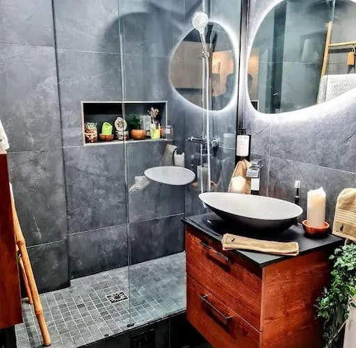 Paris Center - Beautiful & Cosy Flat Apartment, France