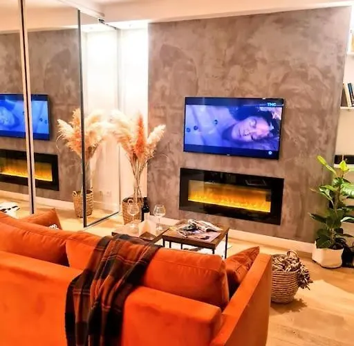 Апартаменти Paris Center - Beautiful & Cosy Flat, Франція