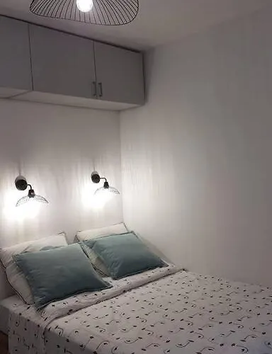 Studio cosy, quartier canal Saint-Martin París, Francia