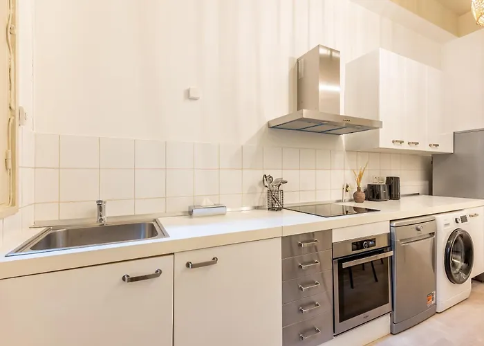 Sweett - Arc De Triomphe Apartment Paris, France