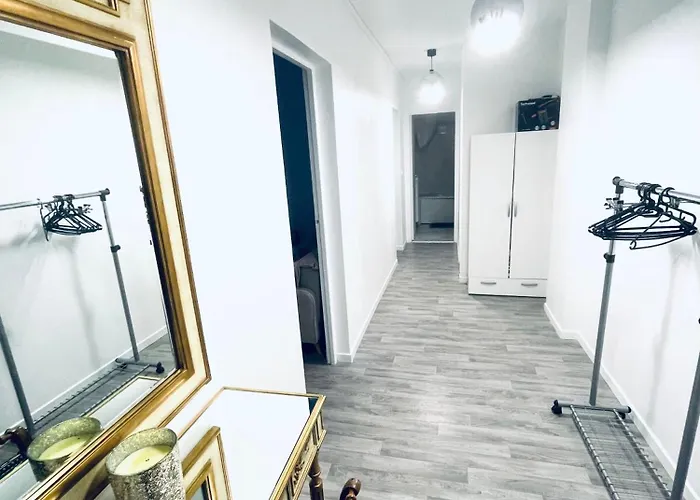 Appartement Bastille - Voltaire - Le Marais - Centre De Paris - 5 Pers, Francia