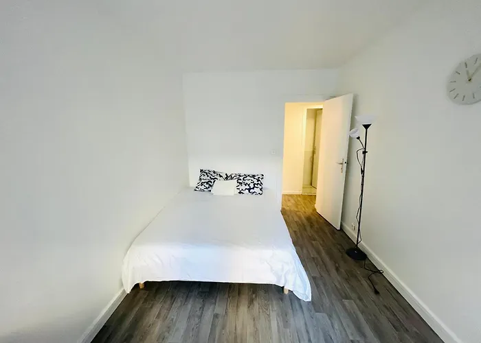 Appartement Bastille - Voltaire - Le Marais - Centre De Paris - 5 Pers, Francia