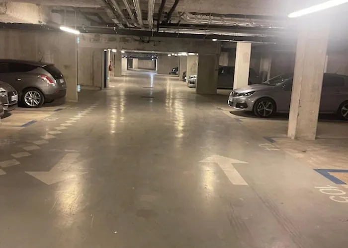 Chic Appartement Sacre Coeur Of Paris With Parking Parijs, Frankrijk