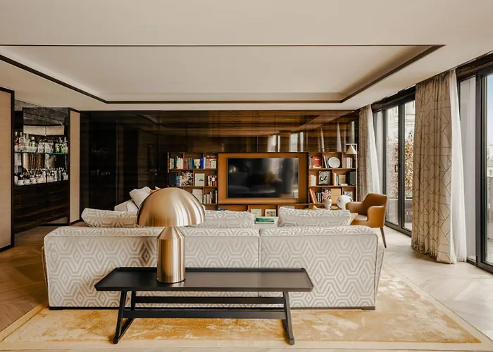 Bvlgari Hotel Париж, Франція