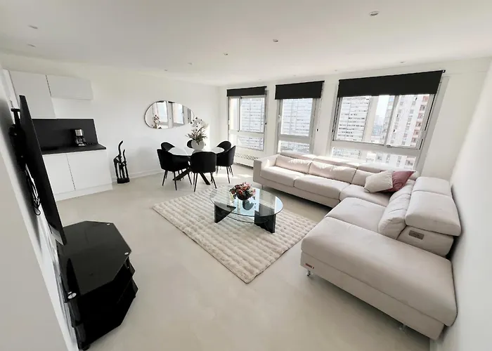 Chic 2 Rooms Paris13 With View, Frankreich