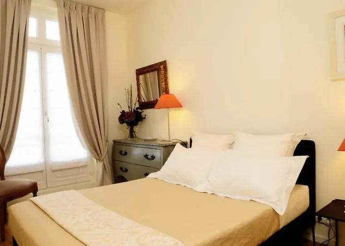 Appartements Caumartin 64 Paryż, Francja