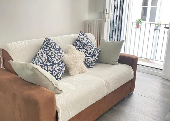 Chic Appartement 2 Bedrooms Phantheon Notre Dame Parigi, Francia