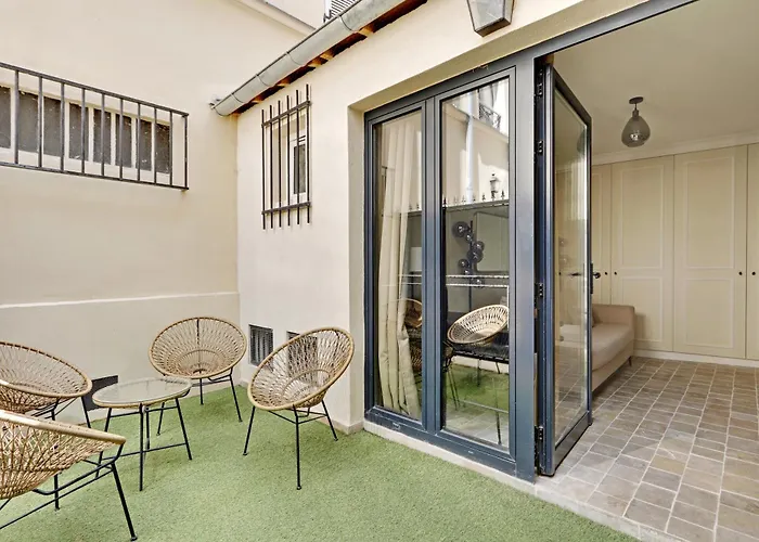 Pick A Flat'S Apartment In Montmartre - Rue Lepic Parigi, Francia