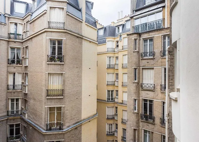 Residence Fremiet Tour Eiffel Paris, France