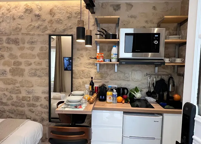 Studios Clouet-Paris Centre- Xve!, Francia