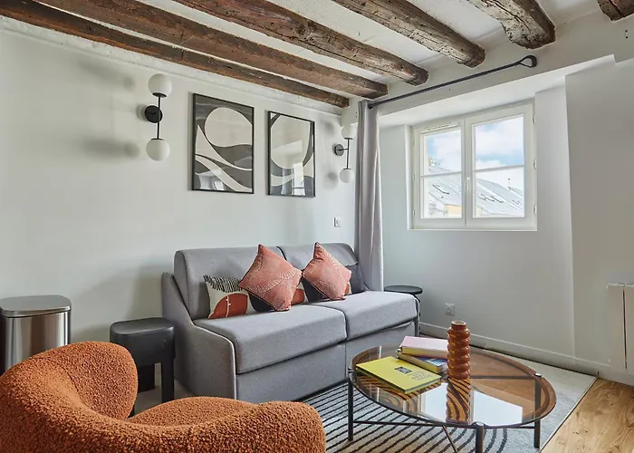 Résidence Le Marais by Studio prestige Parigi, Francia