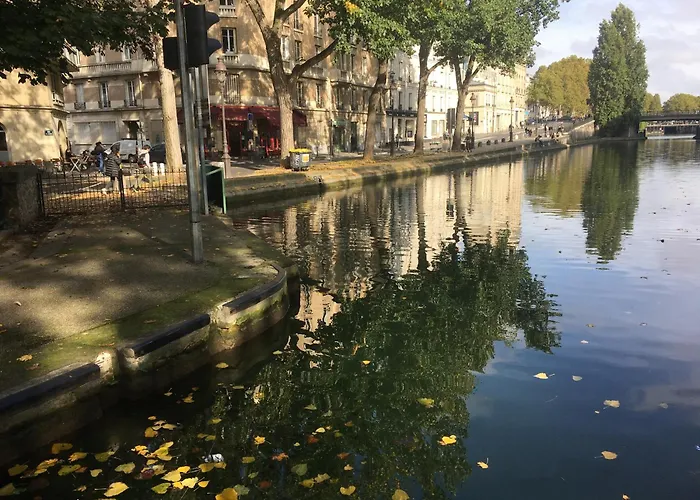 Paris, Au Bord Du Canal Saint Martin, Frankreich