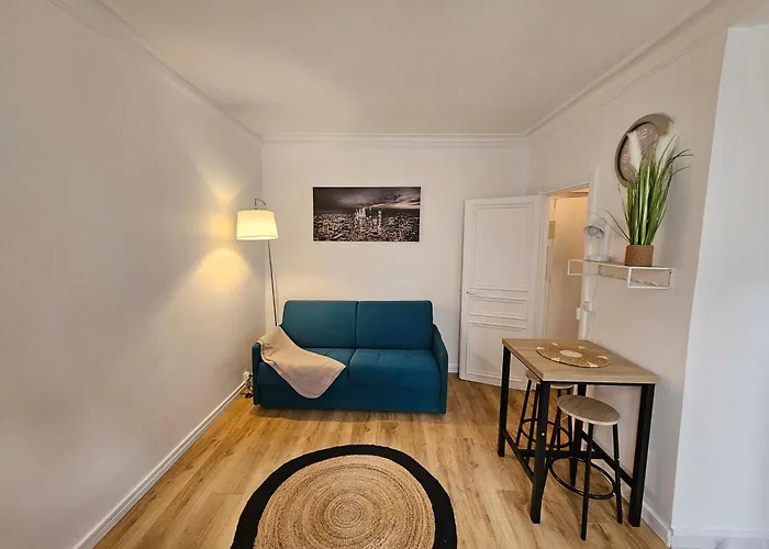 Appartement A Paris Clichy, France