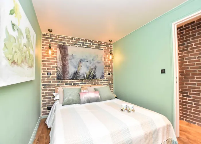 Magnificent Apartment- 2Br-6P - Republique Parigi, Francia