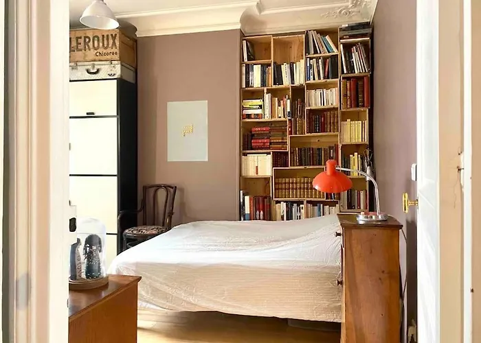Appartement De Charme Pres Montmartre Paris, Frankreich