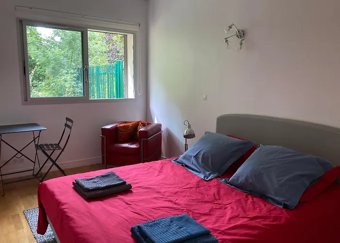 Apartament Vue Sur Jardin, 3 Pieces Paryż, Francja