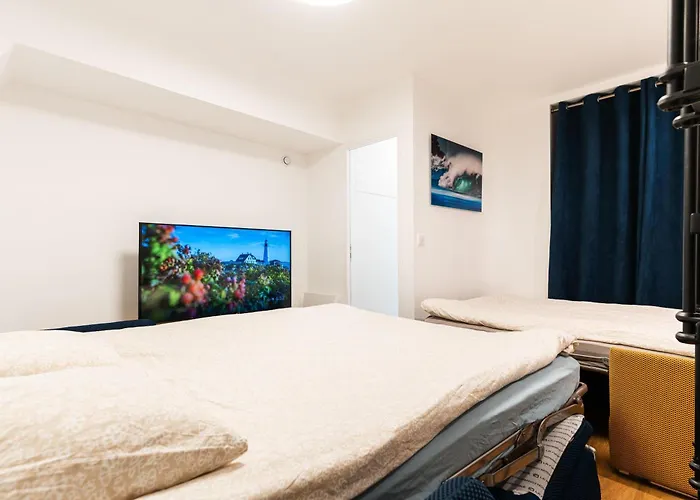Loft 4 Bedroom Montmartre Pigalle Ac By Lcc Agency Paris, Frankreich
