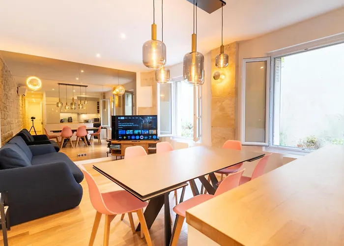 Loft 4 Bedroom Montmartre Pigalle Ac By Lcc Agency Paris, France
