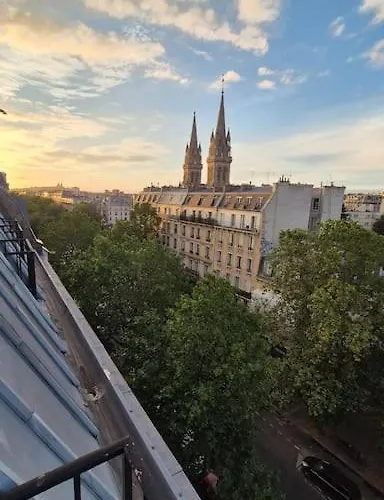 Joli studio parisien, Francia