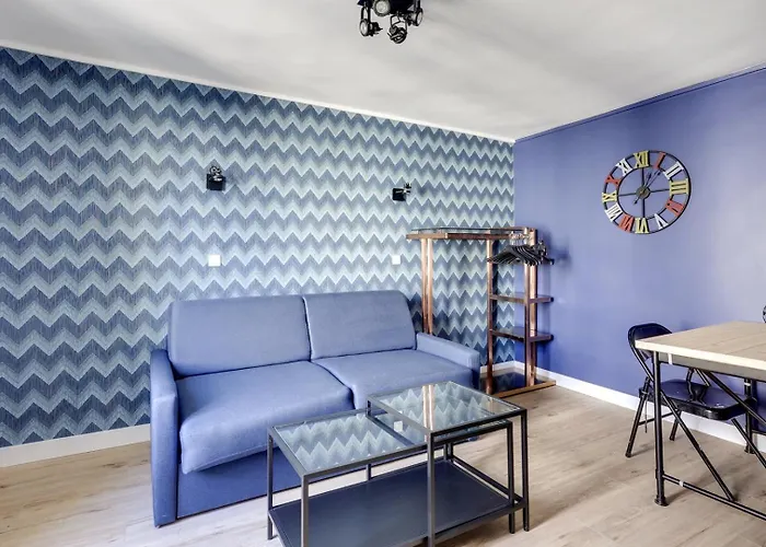Bluestay 11 - Charmant Studio Au Coeur De Parigi, Francia