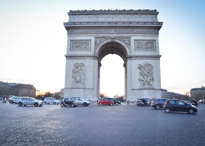 Family Champs Elysees Appartement Paris, France